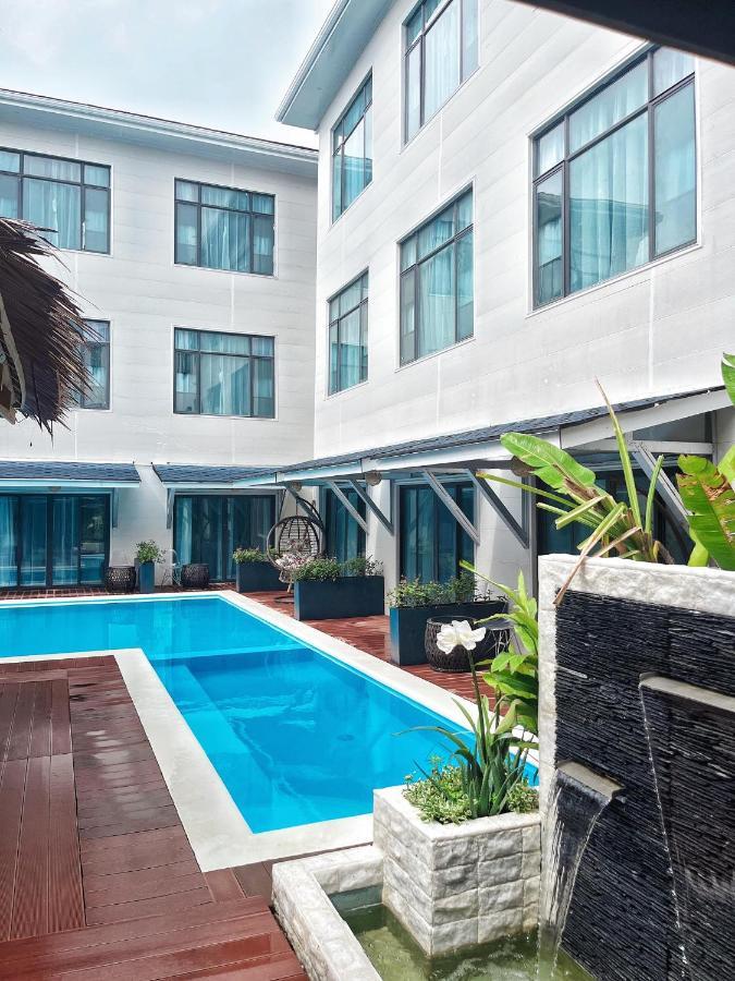 Siargao Seasky Resort Catangnan Екстериор снимка